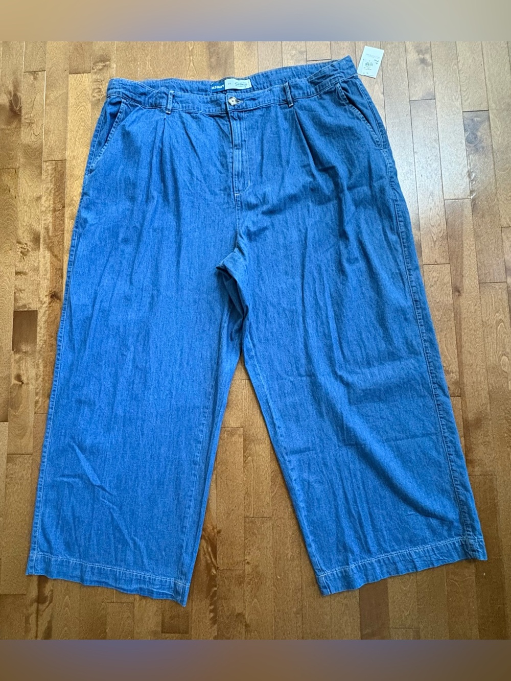 Old Navy Extra High-Rise Super Wide Leg Jeans – Size 24